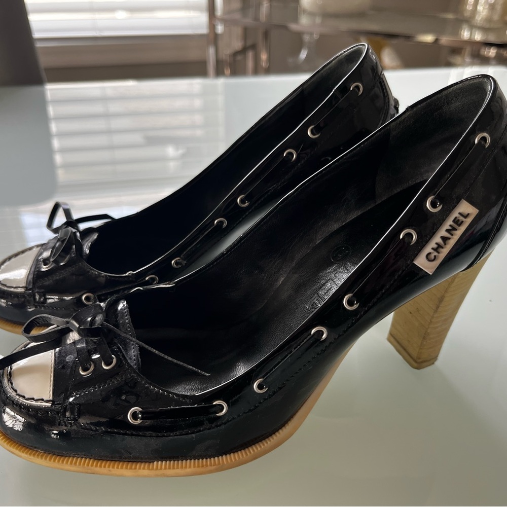 Chanel Black & White Patent Pumps 36.5